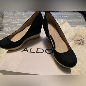 Aldo Black Wedge Shoes Minimalist Design